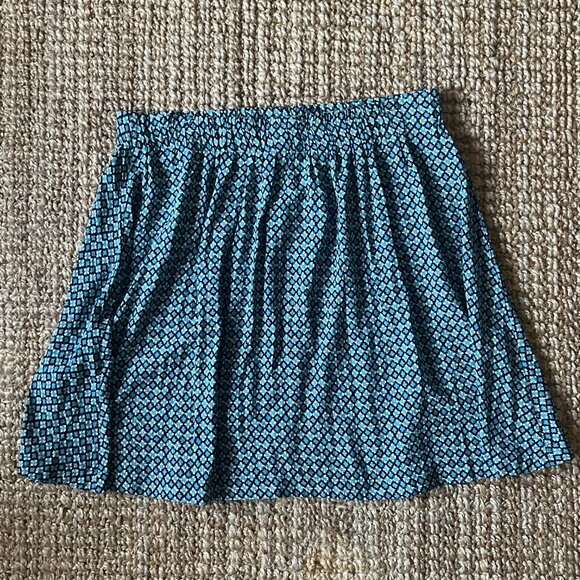 Blue Flowy H&M Printed Skirt - Picture 3 of 4